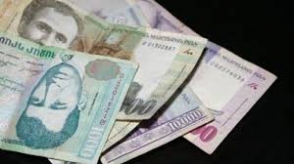 Կեղծ փողեր կամ արժեթղթեր պատրաստելու, պահելու կամ իրացնելու մեղադրանքով